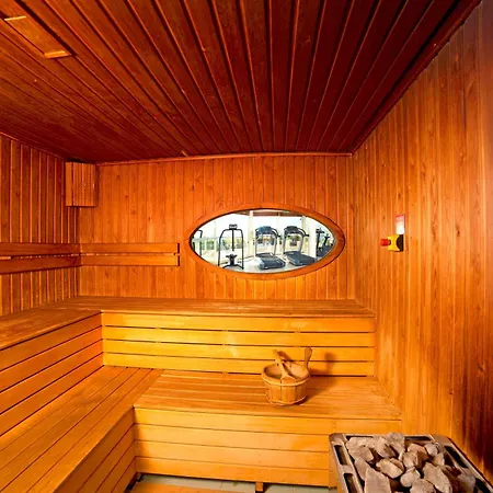 Radisson President Old Town מלון 4*