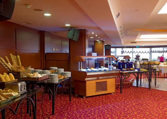 Отель Radisson President Old Town 4*