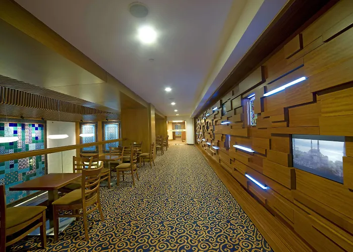 Отель Radisson President Old Town 4*