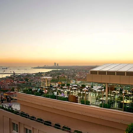 Radisson President Old Town 酒店 4*